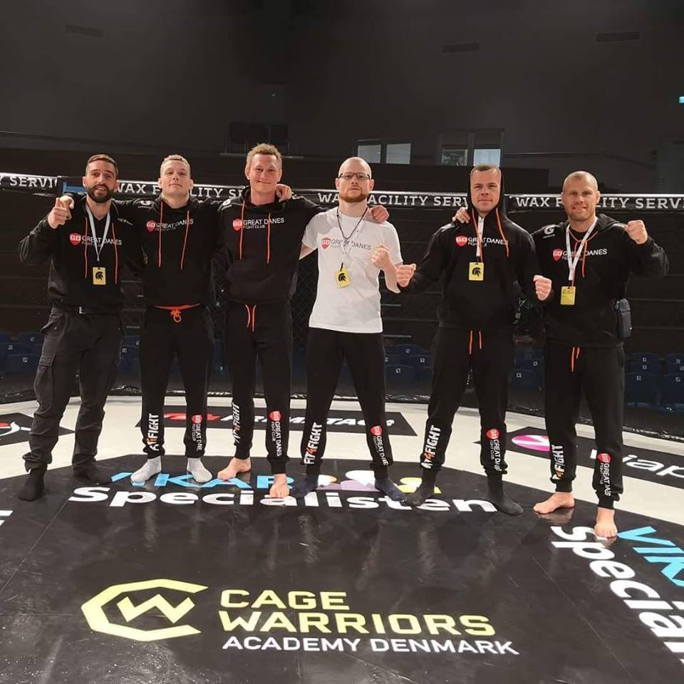 MMA Fight Cage Winner